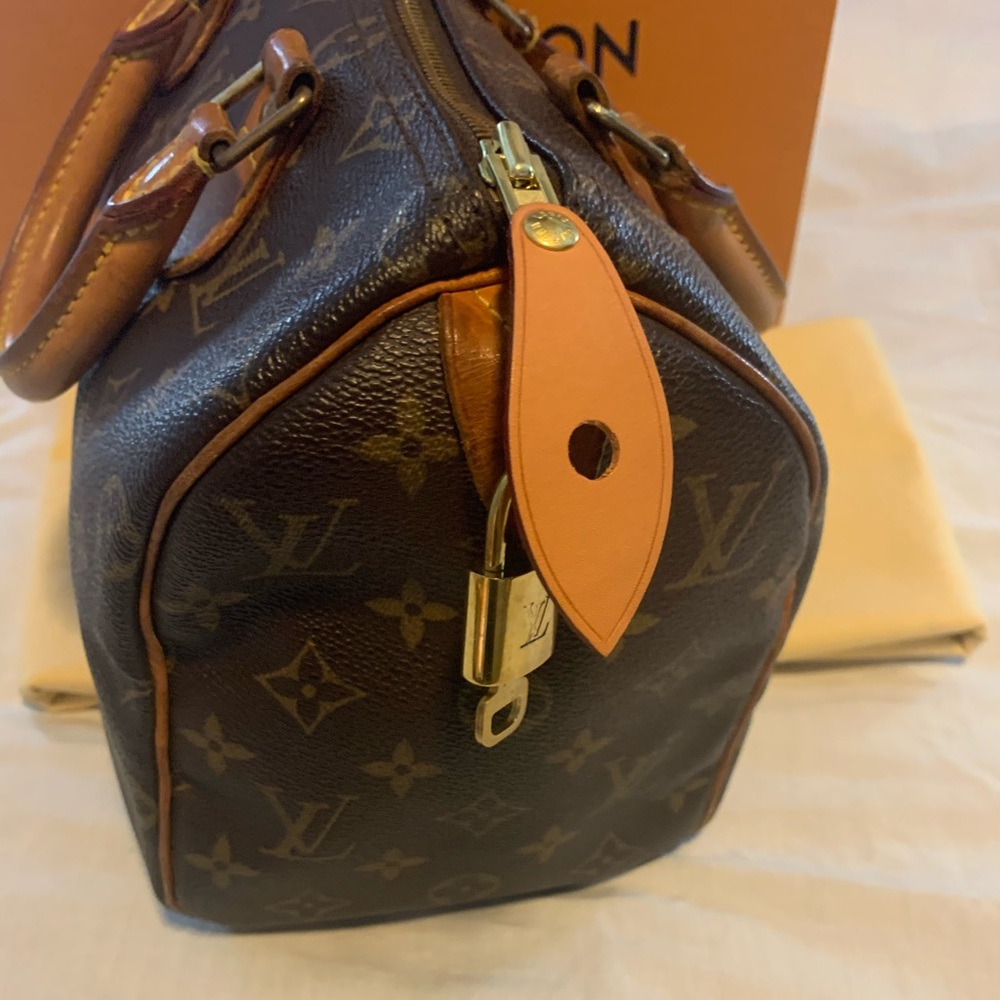 100% Authentic Louis Vuitton Speedy 25 Monogram - Picture 8 of 13